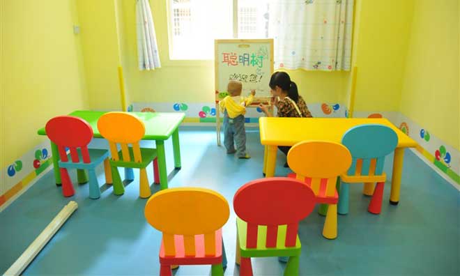 广西儿童香蕉视频污版免费下载 广西河池聪明树启智早教中心儿童香蕉视频污版免费下载