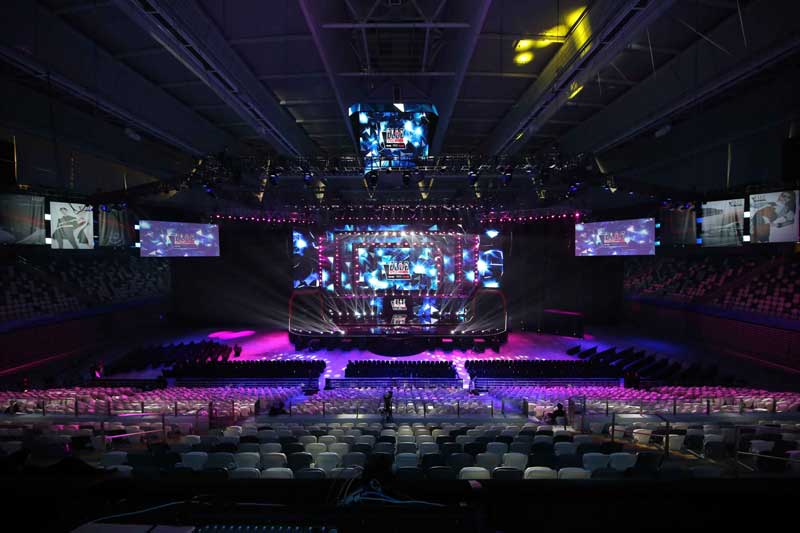 上海风尚大典舞台香蕉视频污版免费下载 上海2015ELLE风尚大典舞台香蕉视频污版免费下载